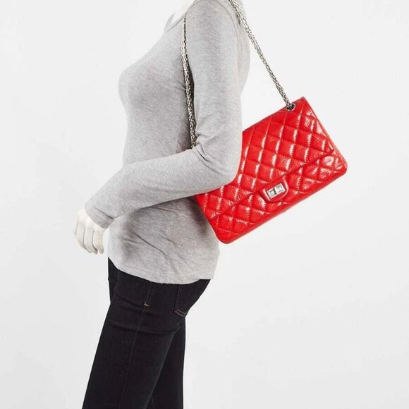 Chanel Red 2.55 Reissue Quilted Patent Leather 226 Jumbo Flap Bag - Picture 2 of 12